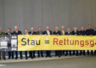 Ablenkung im Straßenverkehr gehört zu den häufigsten Ursachen für schwere Verkehrsunfälle. Das Thema stand daher im Mittelpunkt der 6. Bayerischen Verkehrssicherheitskonferenz in München.